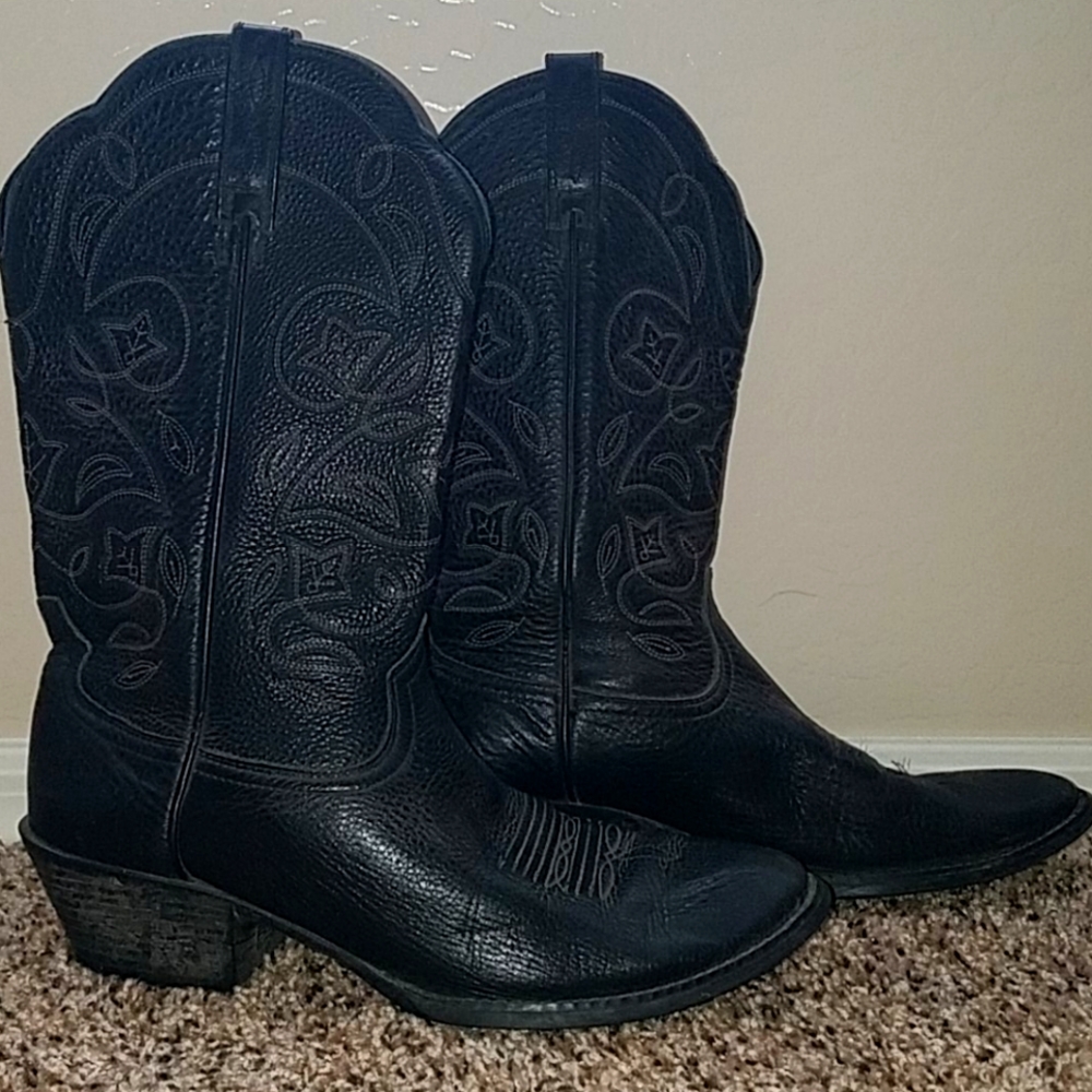Black Ariat Boots